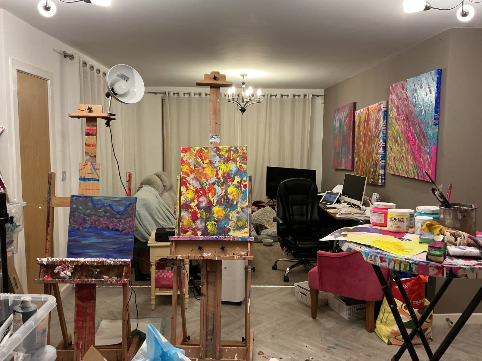 Caroline Boff, A Mini Colourful Explosion, 2025