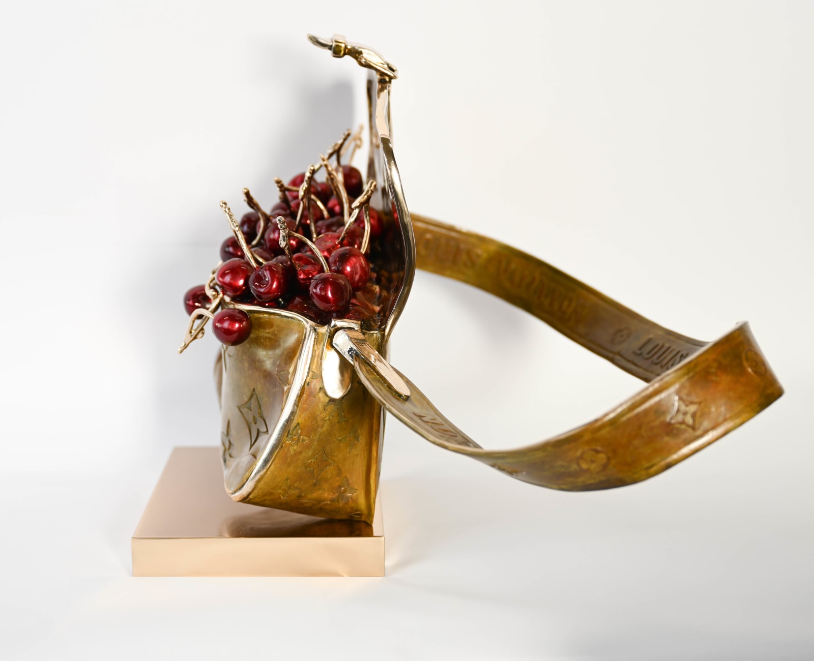 LOTHAR, LADIES DESIRE LOUIS VUITTON