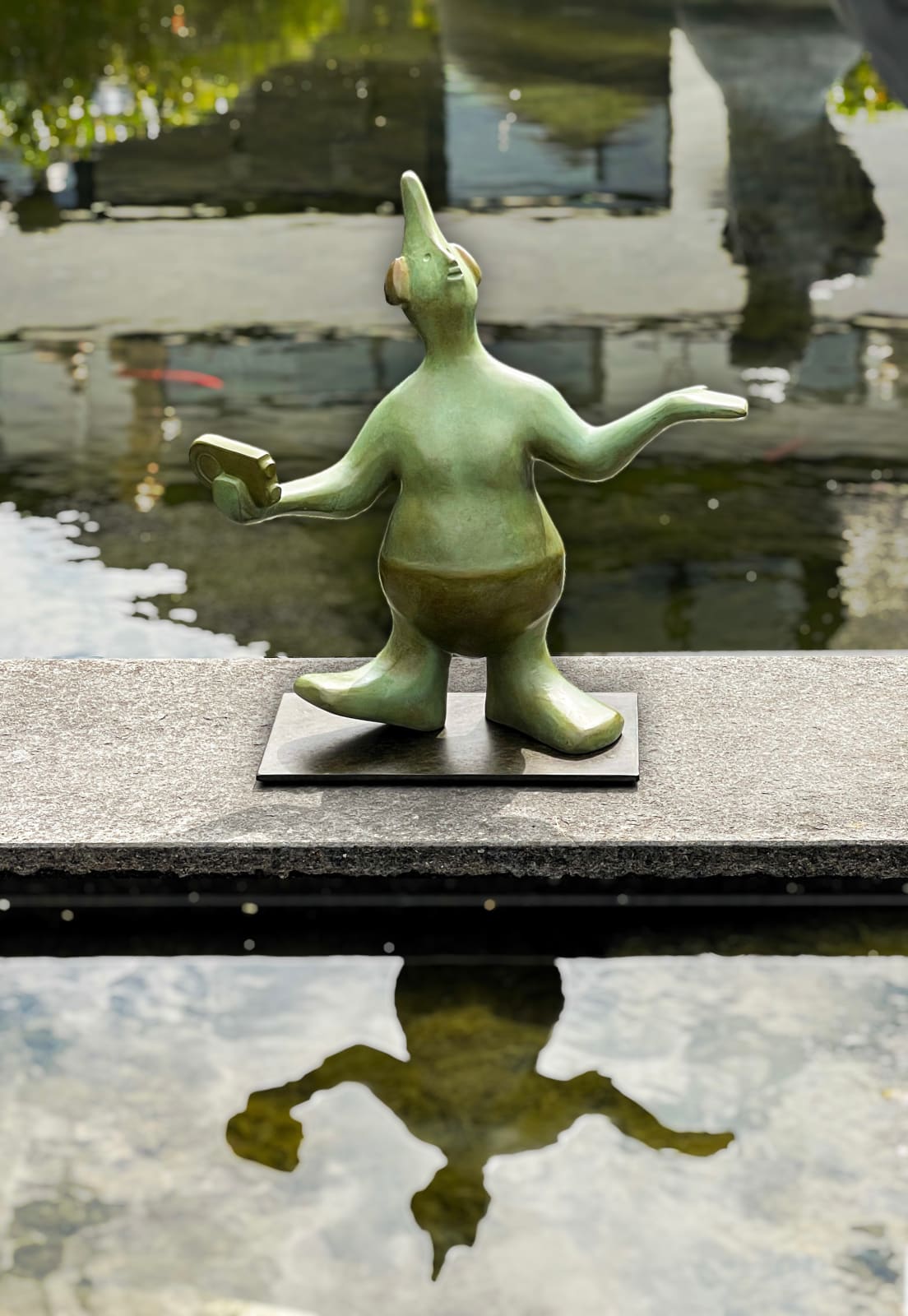 LE MAGHIEN, RADIO BEACH