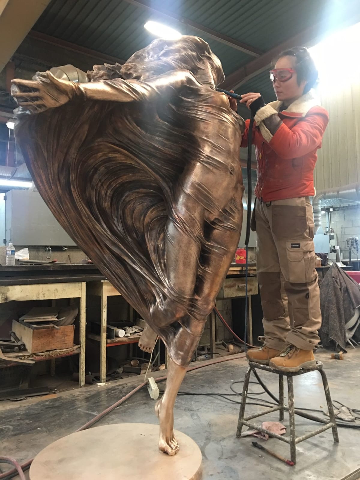 LUO LI RONG, HIDDEN WINGS