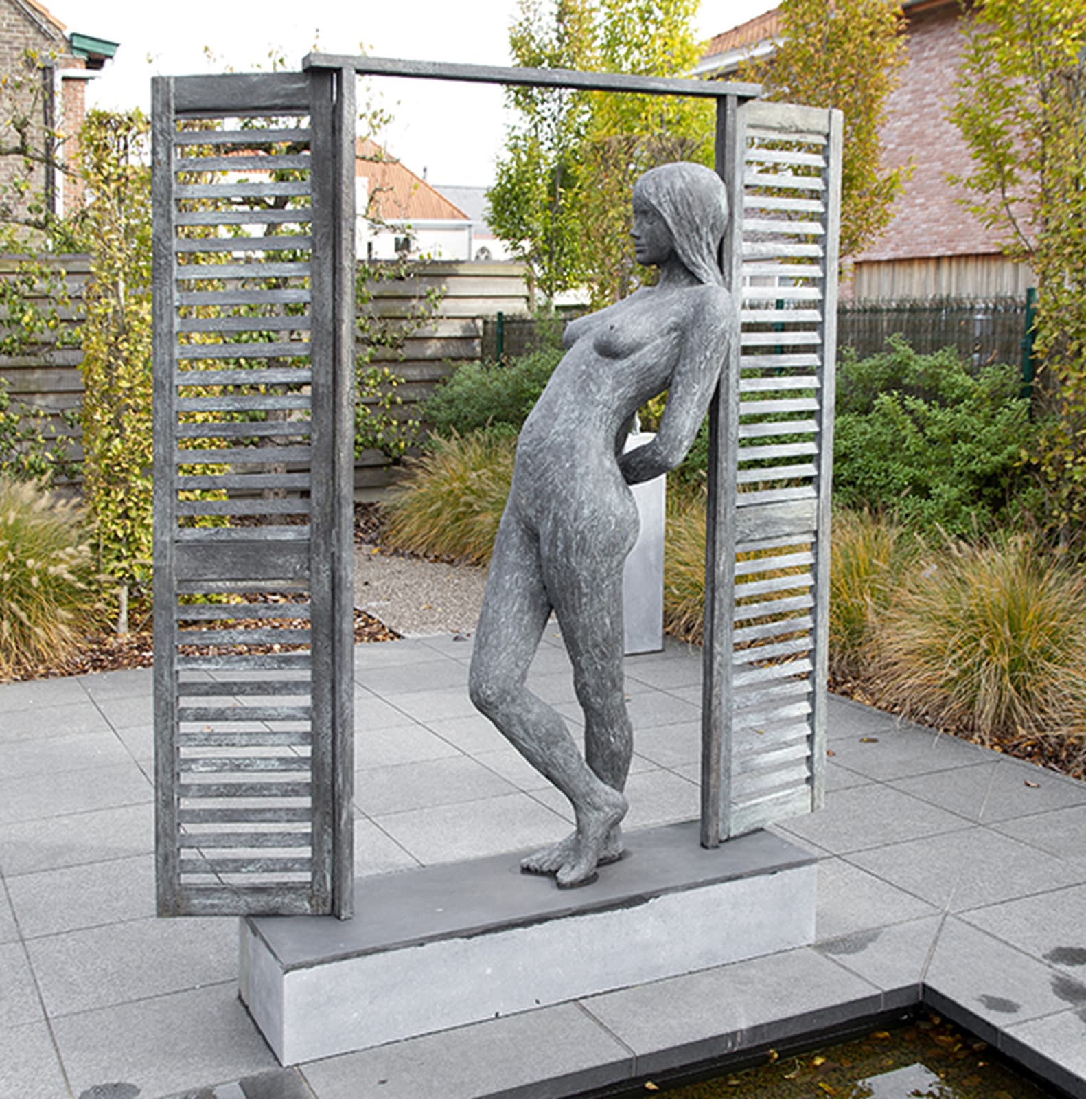 LINDE ERGO, FULL MOON