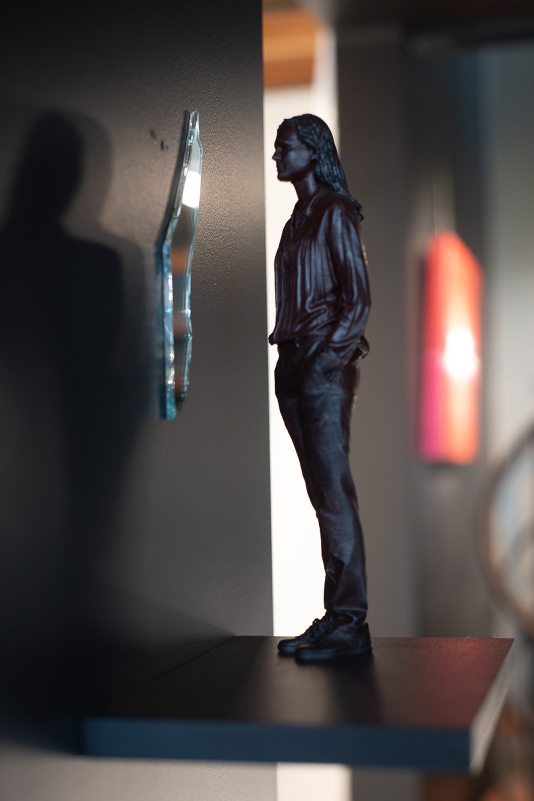 MARIANNE TURCK, WHO AM I 1/1 (spiegelscherf is altijd anders)