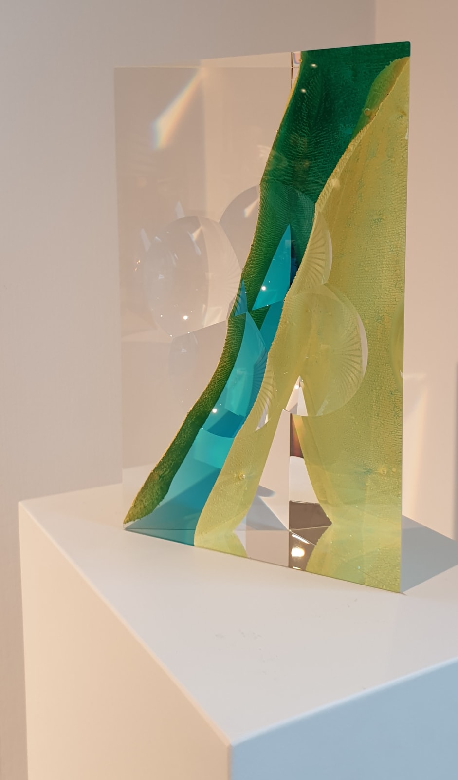 ANDREJ JAKAB, STREAM NR 022210 (clear optical/green optical/yellow structure/4 lenses)