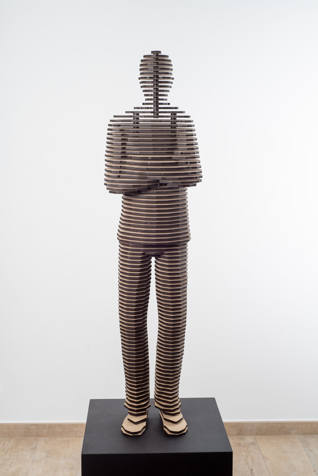 MARIANNE TURCK, THE OBSERVER versie II