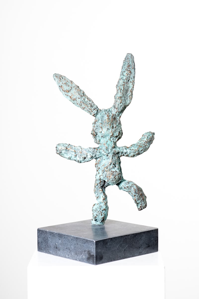 BABETTE DEGRAEVE, BRONZEN KNUFFEL II (rechterpootje achteruit)