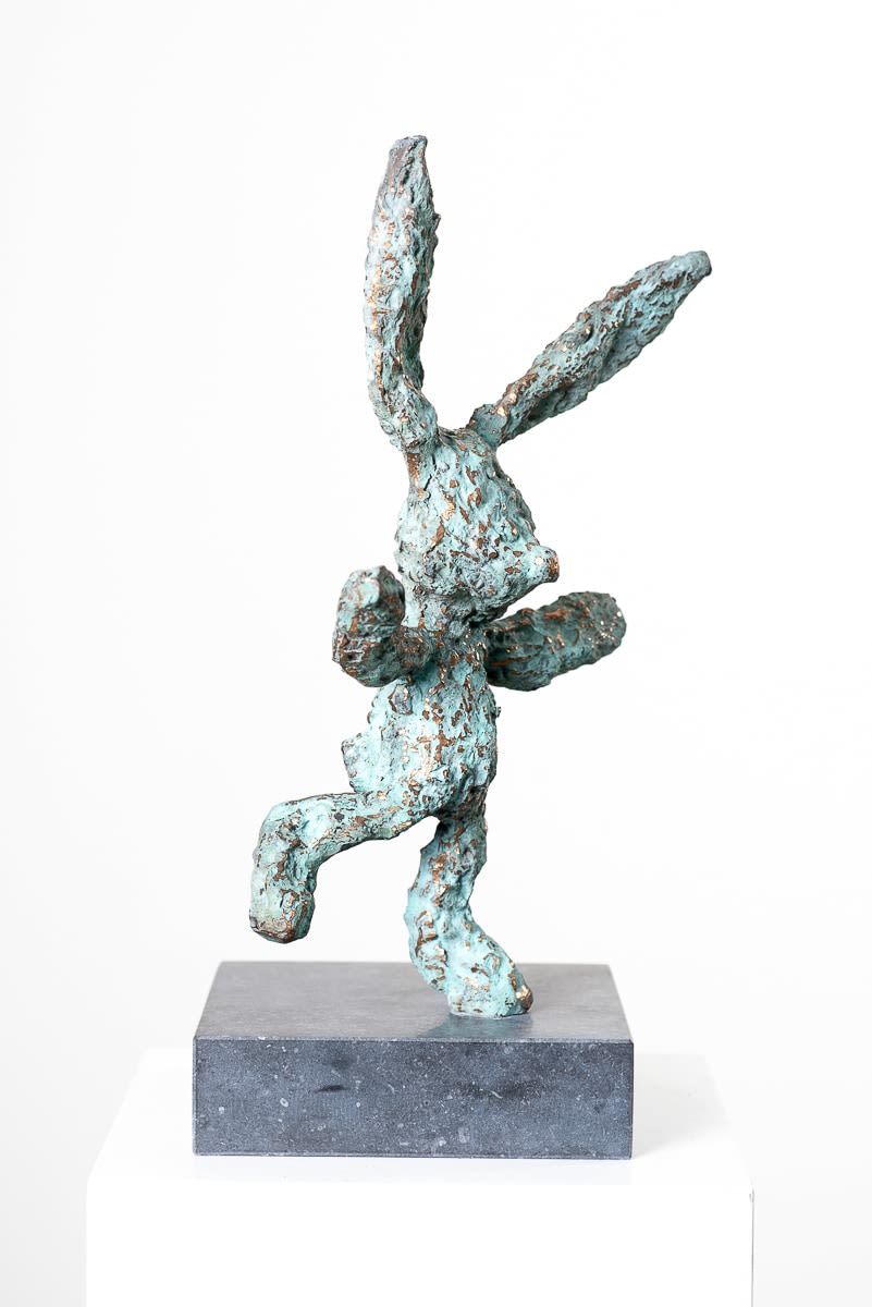 BABETTE DEGRAEVE, BRONZEN KNUFFEL II (rechterpootje achteruit)