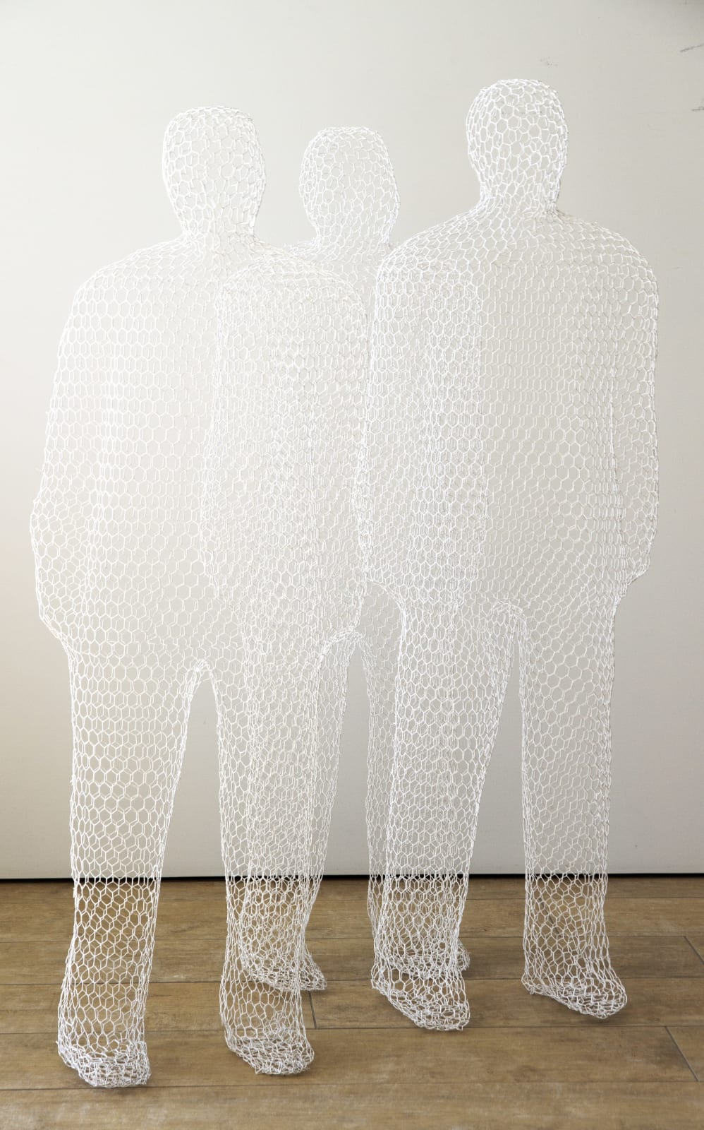 MARIANNE TURCK, TRANSPARENT PEOPLE III. (3 beelden) 4/8