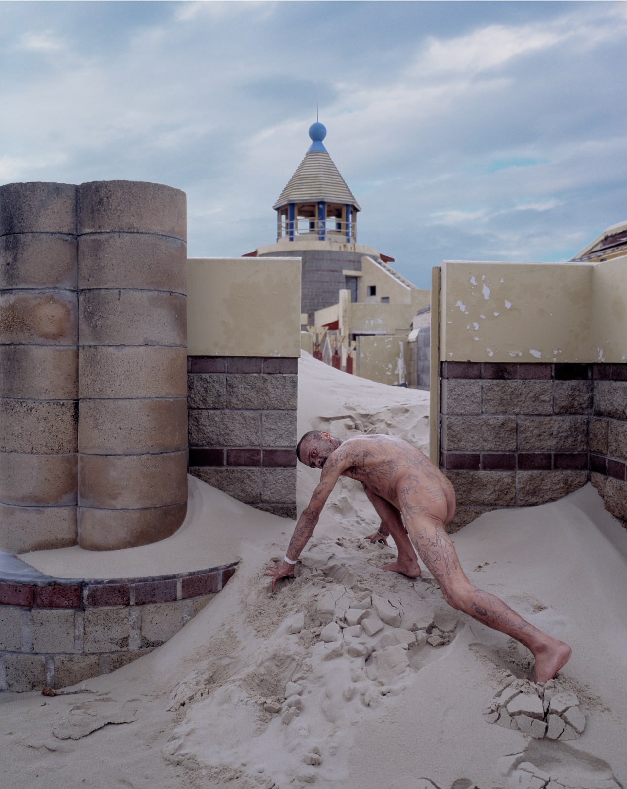 Gordon Clark, Looking Back, 2013