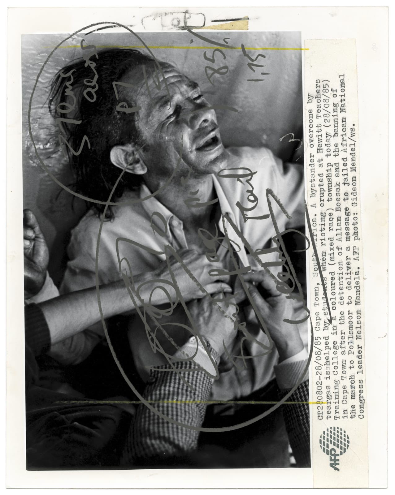 Gideon Mendel, 28 MERGED, 2019