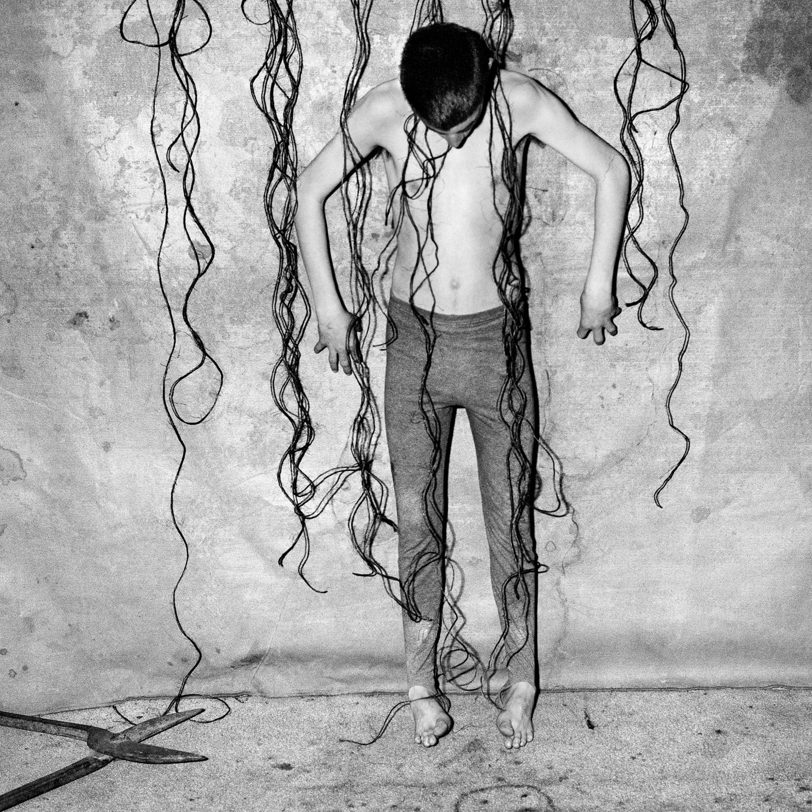 Roger Ballen, CUT LOOSE, 2005