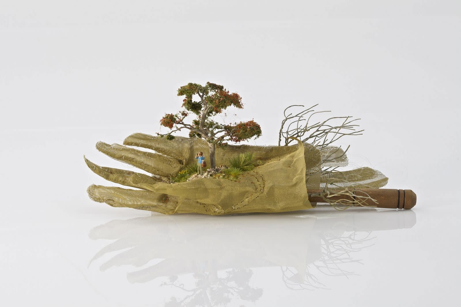 Kendal Murray, Protect, Collect, Direct Effect (Glove), 2013