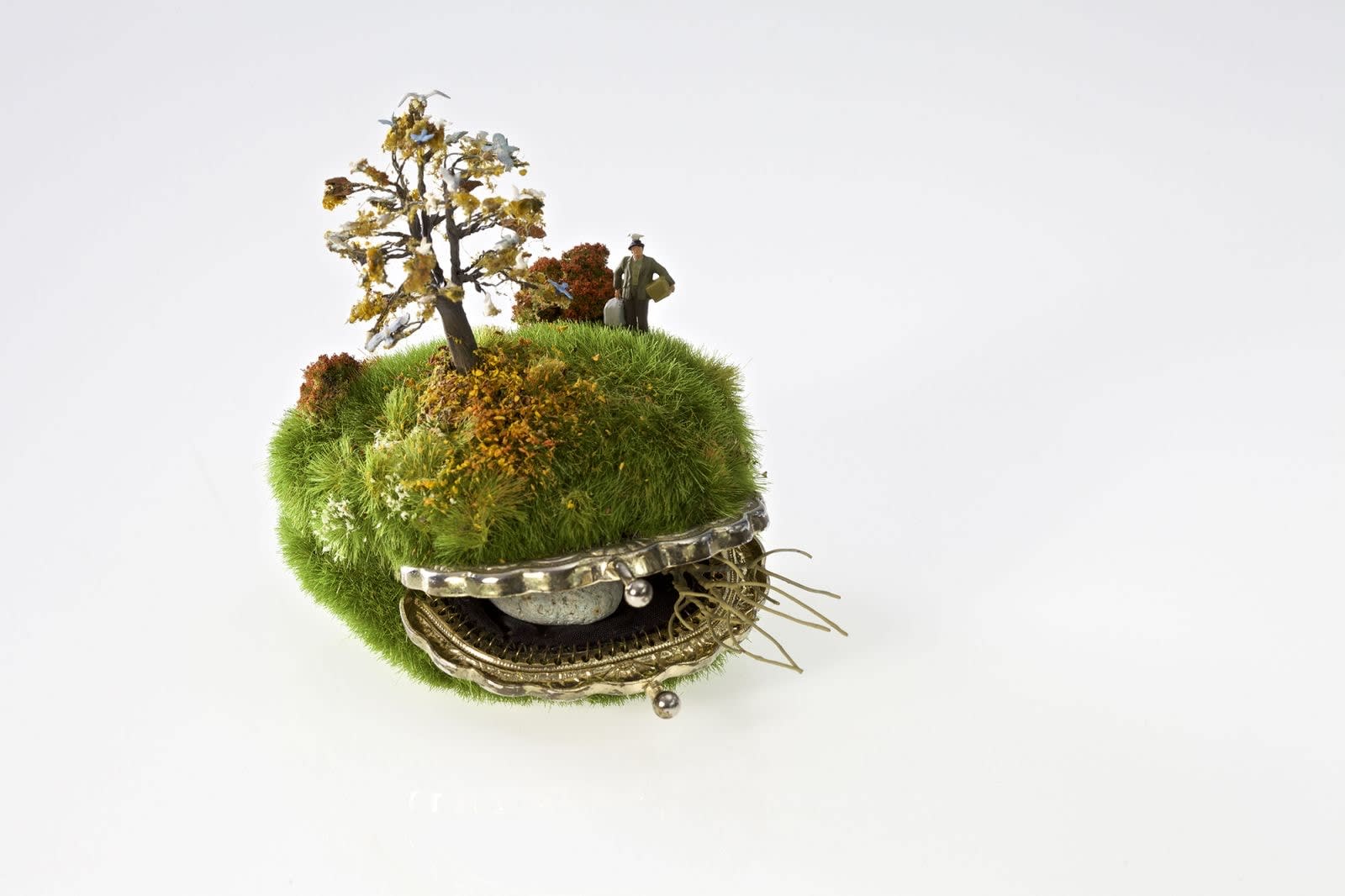 Kendal Murray, Livelong, Birdsong, Sing-Along (Purse), 2013