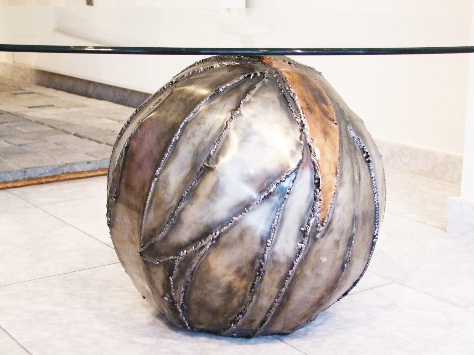 steel sculpture, caroline brisset, design furniture, art thema, heyi