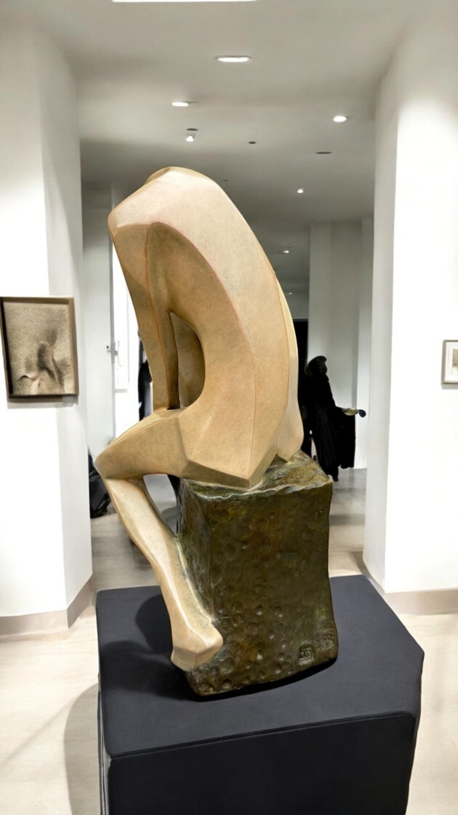 scultura di donna, scultura del pensatore, scultura della pensatrice, piccola scultura, acquistare piccola scultura, scultura decorativa, scultura di donna in bronzo, scultura, bronzo, scultura in bronzo, acquistare una scultura, acquistare una scultura in bronzo, scultura carina, patina rosa, decorazione d'interni, noleggio d'arte, investimento artistico, acquistare arte, acquisto d'arte, collezione d'arte, amante dell'arte, collezionista d'arte, scultura in bronzo di alta qualità, statua, statua beige, acquistare una statua, Art Thema, galleria Art Thema, Belgio, Francia, in tutto il mondo.