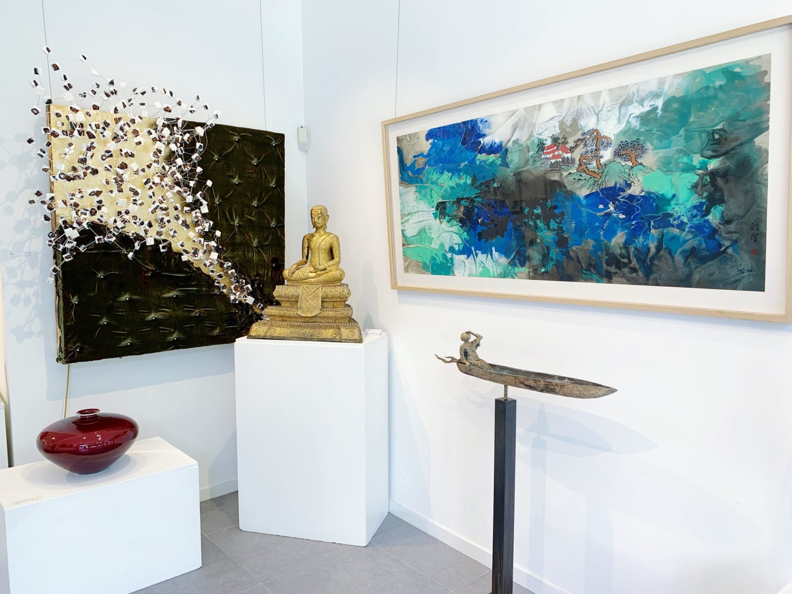 ROD, bloesem 2, lente, bloemenkunst, installatiekunst, glasvezel, licht aan de muur, hedendaagse kunst, fragmentatiekunst, hedendaagse installatie, geweldige wanddecoratie, kunstontwerp, interieurontwerp, kunsthuis, abstracte kunst, weefsel, mix media, art thema heyi galerij, kunstgalerij brussel