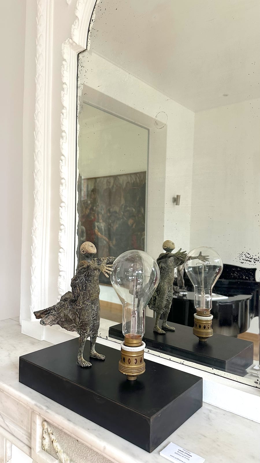 Contemporary bronze sculpture Visionary by Lieven D’Haese, a symbolic figurative artwork for art collectors and interior architects