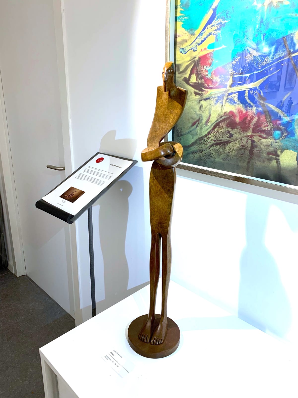 gloup, isabel miramontes, scultura, scultura in bronzo, scultura artistica, scultura contemporanea, arte contemporanea, minimalismo, arte figurativa, scultura figurativa, scultura umana, interior design, art deco, decorazione del salone, decorazione della scrivania, decorazione della casa, tema artistico heyi, belga galleria d'arte