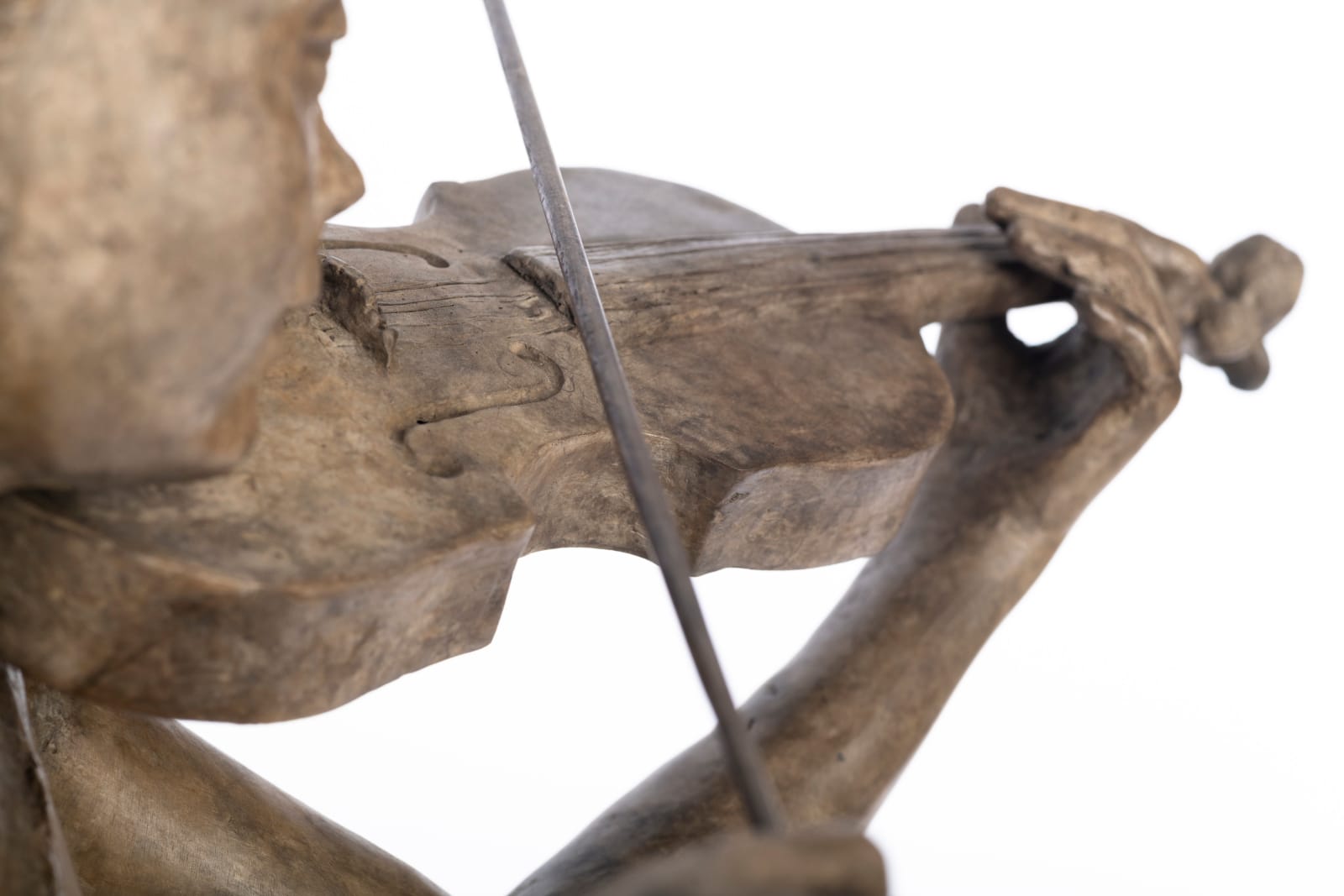 beatrice cols, artiste, sculpteur, belge, jeune fille, violon, robe, frais, estival, musique, bronze, sculpture en bronze, galerie art thema, art thema, antica bruxelles, foire, antica namur, antica, arles