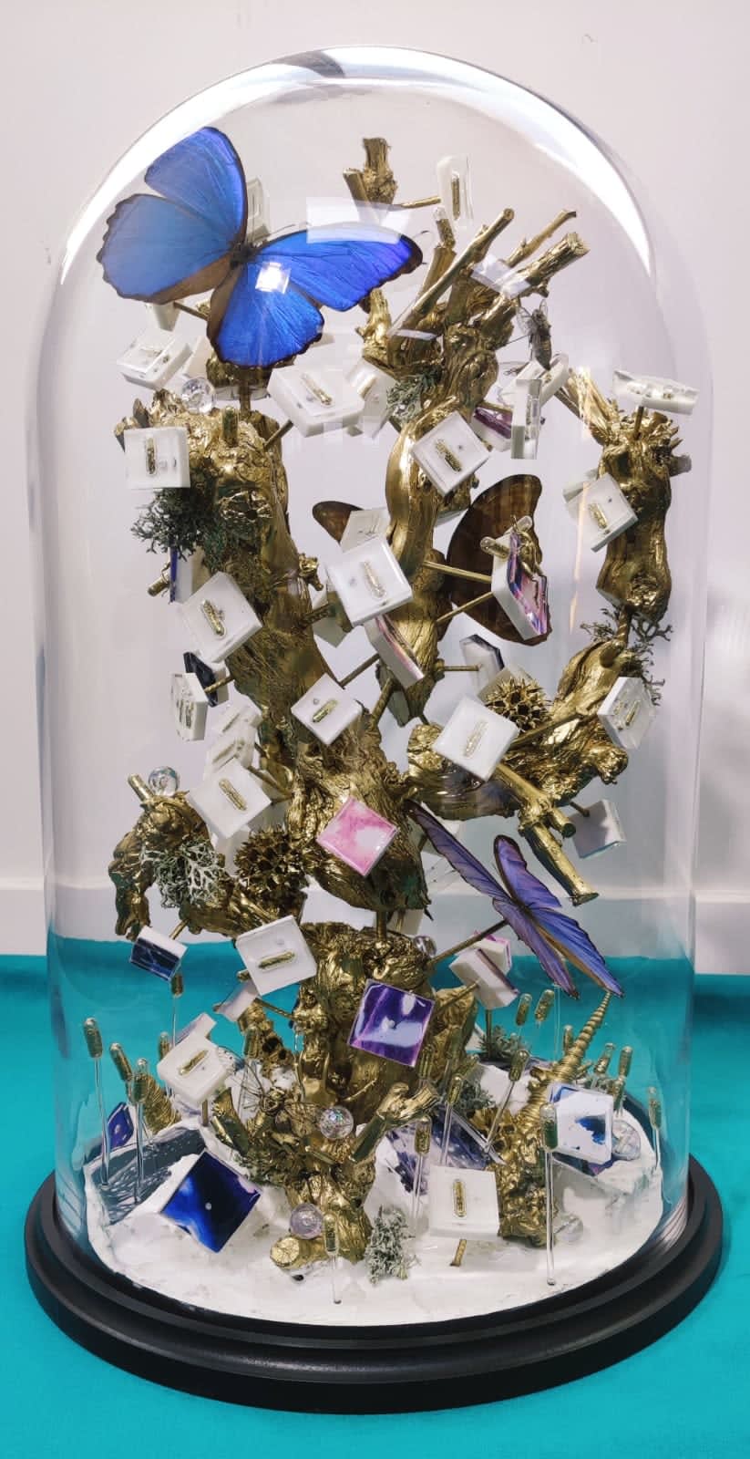 Effet papillon, ROD, papillon, printemps, nature, été, sculpture, art, architecture, installation, art de la fragmentation, art résine, mix media, art contemporain, installation contemporaine, sculpture contemporaine, design d'intérieur, art déco, salon décoration, art theme heyi, galerie d'art belge