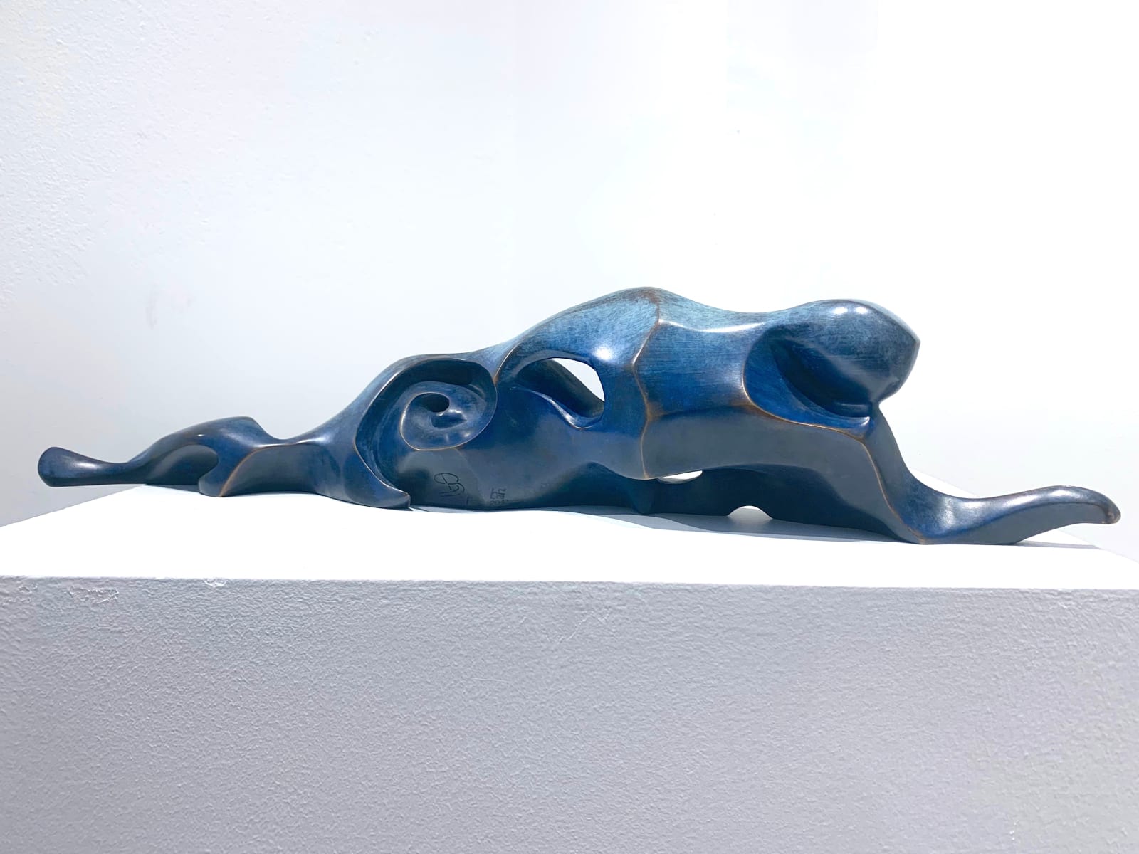 mediterranean, girl sculpture, surfing woman, french woman sculpture, woman sculpture, woman on wave, lying woman, beautiful woman sculpture, blue sculpture, bronze sculpture, contemporary sculpture, figurative sculpture, sculpture art, art design, art decoration, interior design, salon decoration, desk decoration, art home, art thema heyi, brussels art gallery