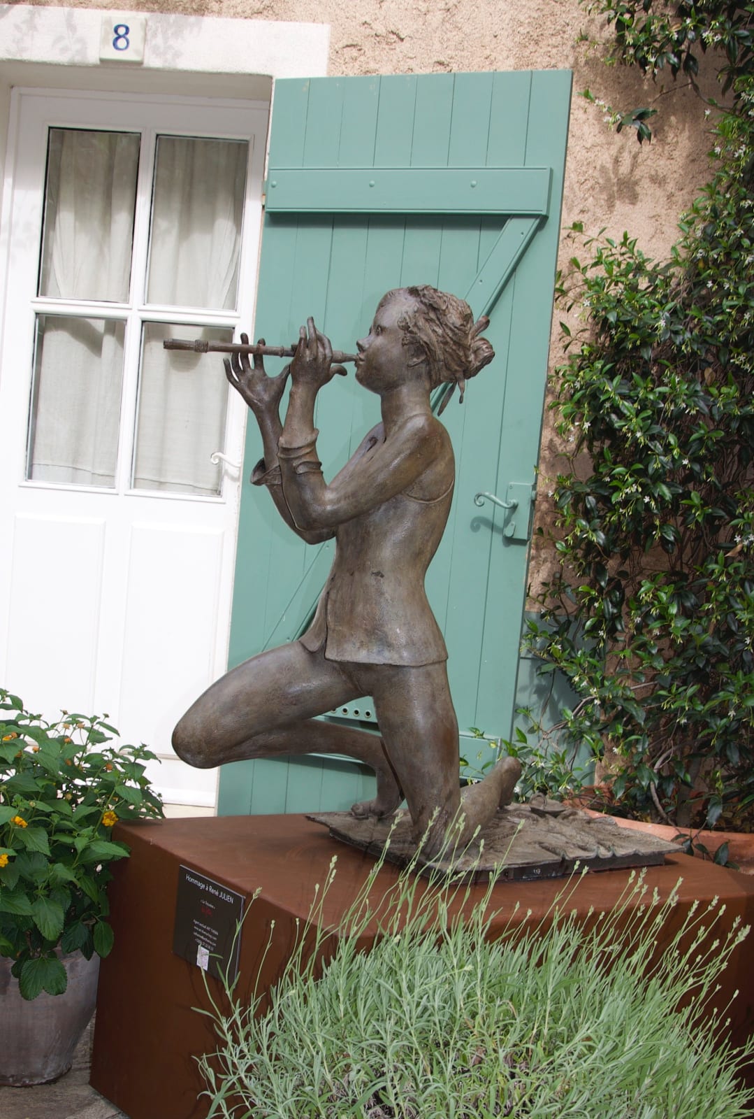la trouvère, rené julien, design d'interni, galleria d'arte, galleria d'arte di bruxelles, scultura da giardino, scultura femminile, scultura d'amore, scultura per ragazze, scultura romantica, scultura contemporanea, scultura monumentale, scultura in bronzo, scultura figurativa, scultura da giardino, scultura monumentale, scultura da giardino