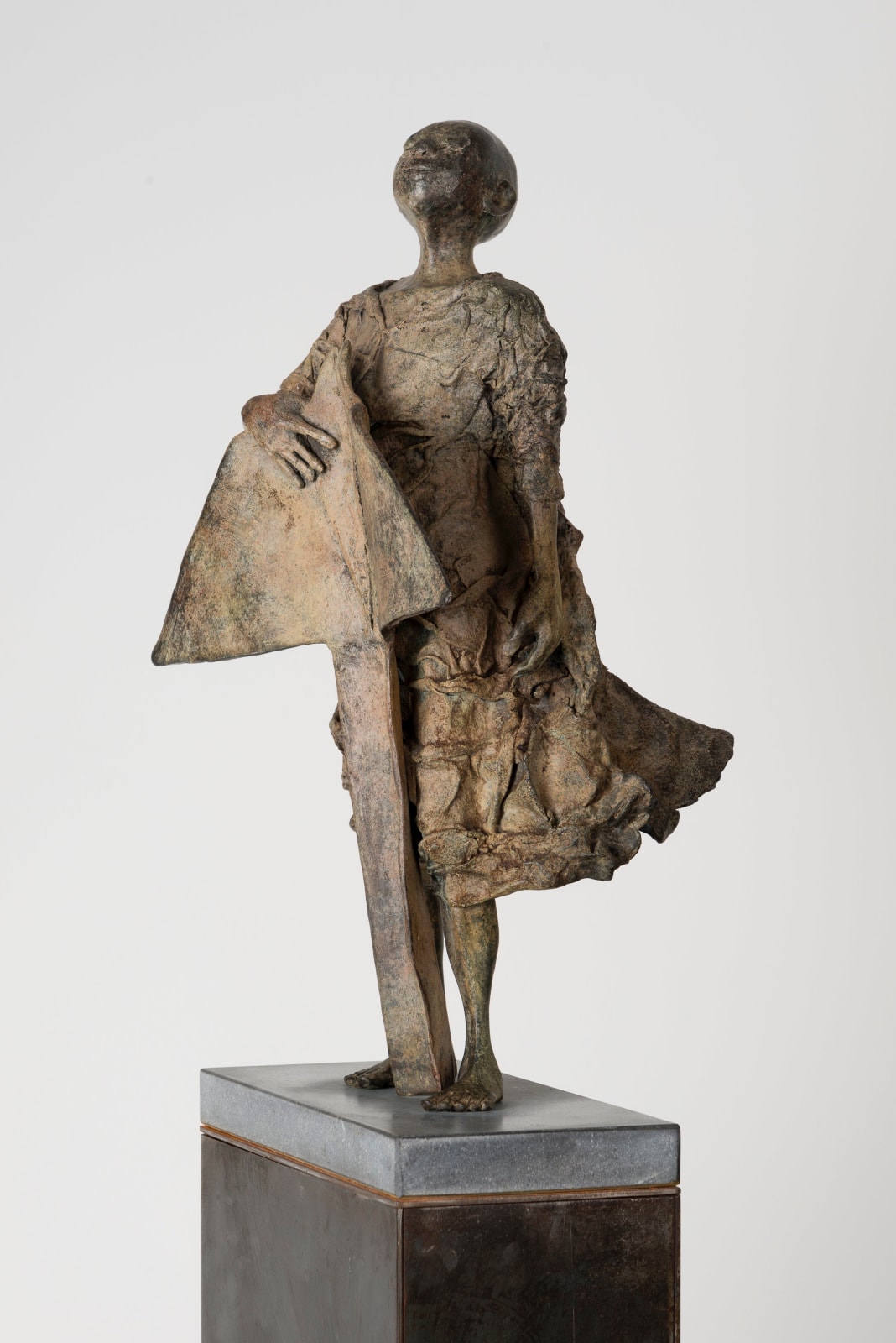 eureka, lieven d'haese, bronze sculpture, boy sculpture, jumping sculpture, playing boys, african sculpture, innocent sculpture, sculpture of hope, sculpture art, sculpture of nature, interior sculpture, figurative art, figurative sculpture, contemporary sculpture, interior design, art decoration, salon decoration, art thema heyi, belgian art gallery