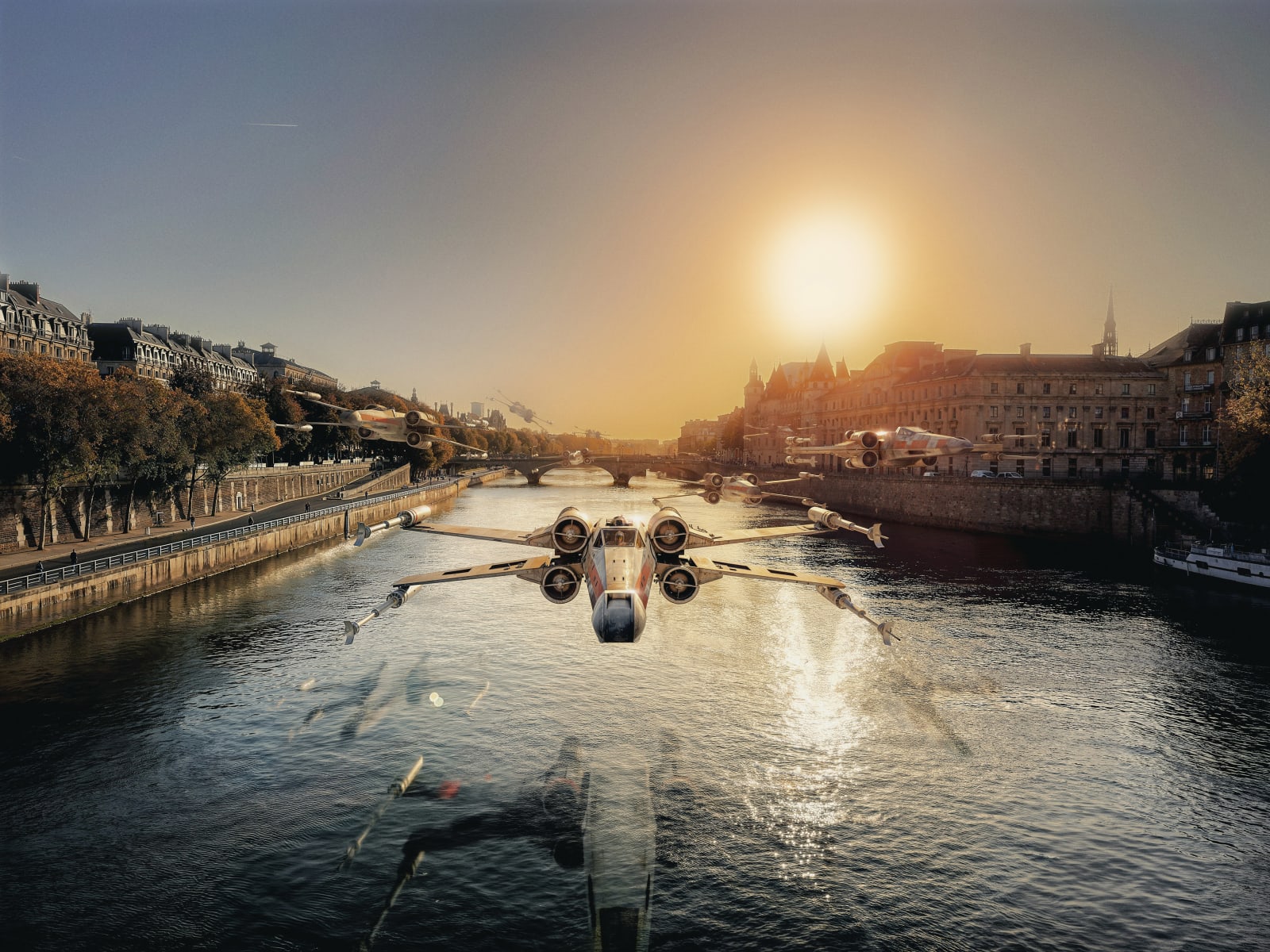 Star Wars Seine Paris, vaisseaux Star Wars survolant la Seine, X-Wing au-dessus de la Seine, Millennium Falcon Paris, scène Star Wars fleuve Paris, Laurent Pons Rush Star Wars, montage Star Wars Seine, photographie artistique Star Wars Paris, art pop culture Paris, bataille Star Wars au-dessus de la Seine, vaisseaux Star Wars paysage parisien, science-fiction dans Paris, œuvre digitale Star Wars Seine, composition visuelle Star Wars Paris, impression d’art Star Wars fleuve Paris, scène futuriste Seine Paris, Star Wars revisite Paris, survol Star Wars ponts de Paris