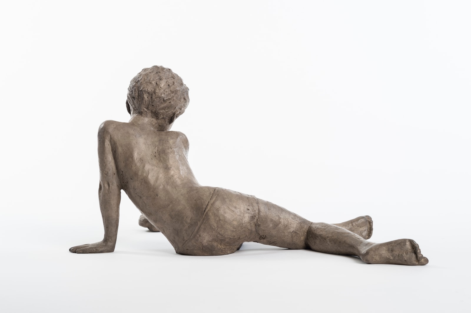 beatrice cols, sculptor, bronze, art thema, art, thema, little boy, gift, little auto, playing, antica brussels