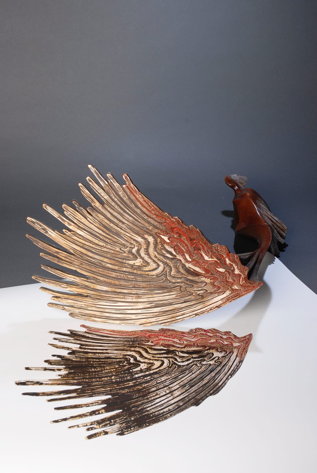jean pierre Baldini, griffe, scultura, bronzo, scultura di donna, scultura di donna, scultura d'acqua, donna galleria d'arte, galleria d'arte belga, galleria d'arte di Bruxelles, art yi, galleria d'arte yi