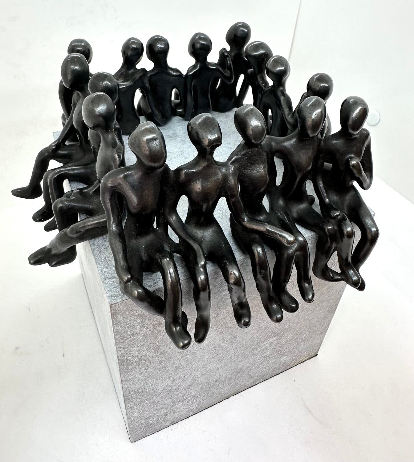 Olivier Messas, Aux 4 coins du monde, 2024
