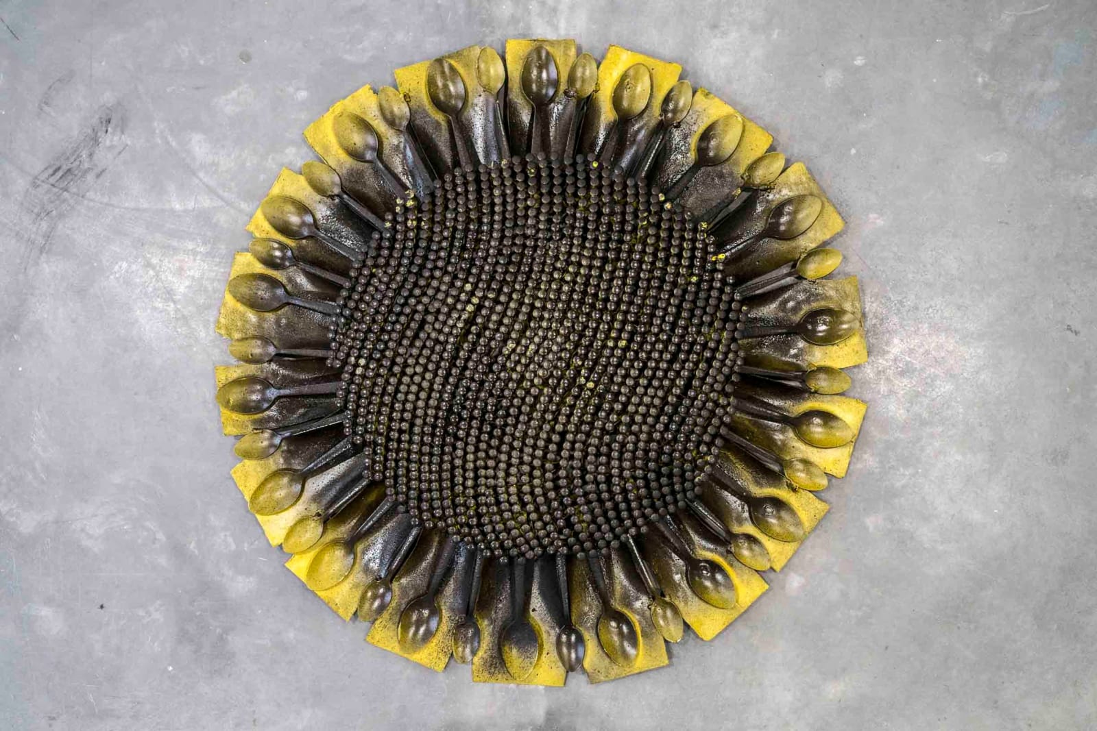 Olu Amoda, Small Sunflower I, 2014