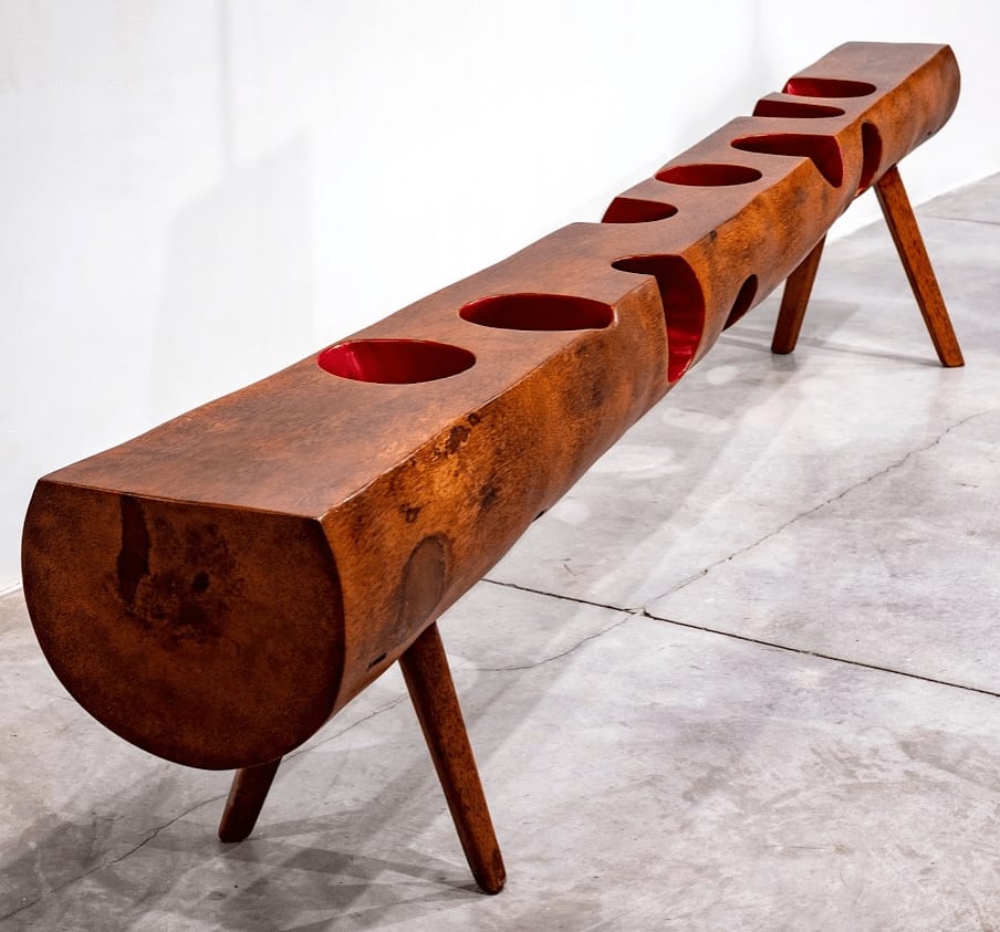 Jean Servais Somian, Banc Rouge, tronc cocotier, 2019