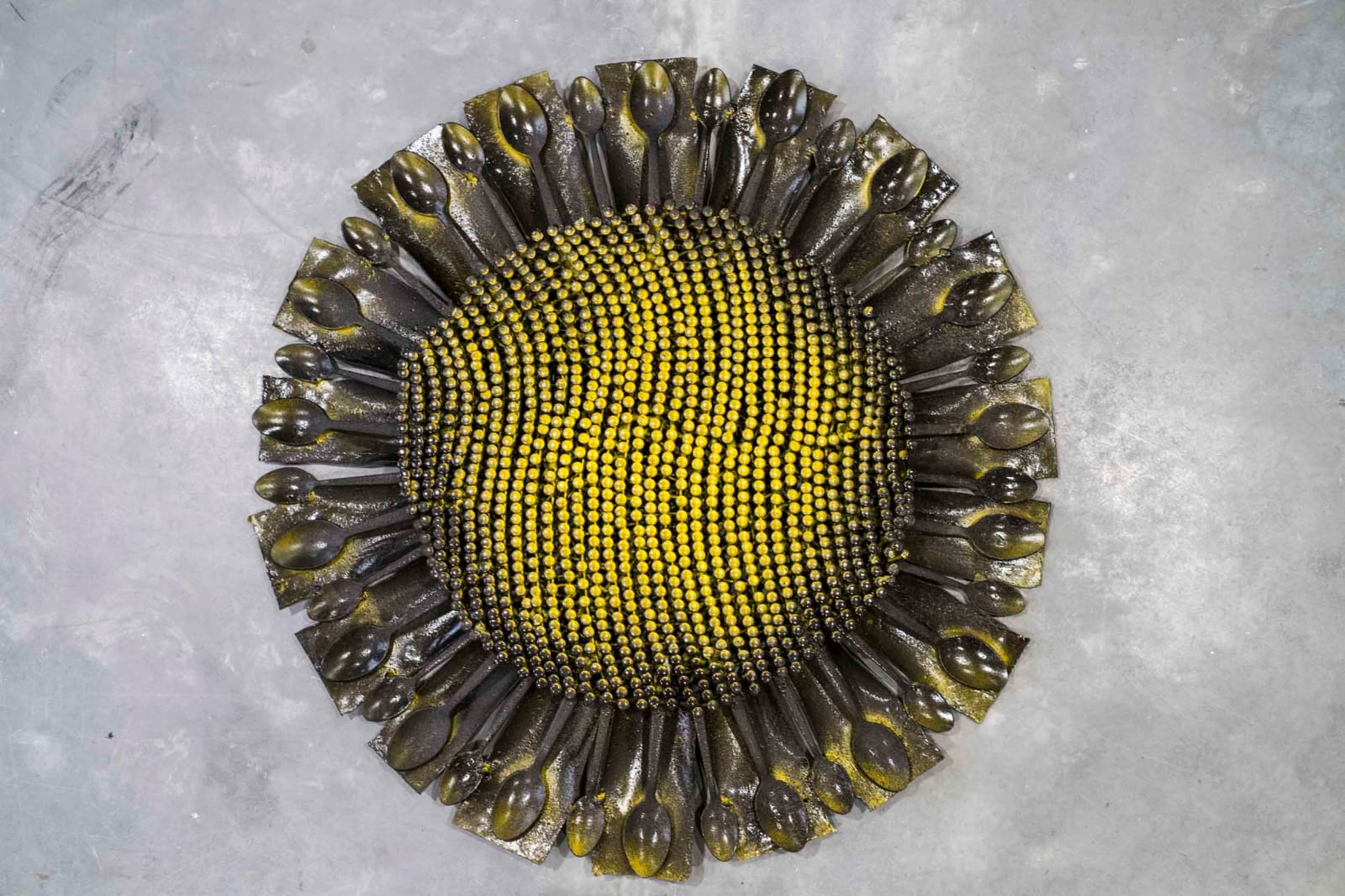 Olu Amoda, Small Sunflower II, 2014