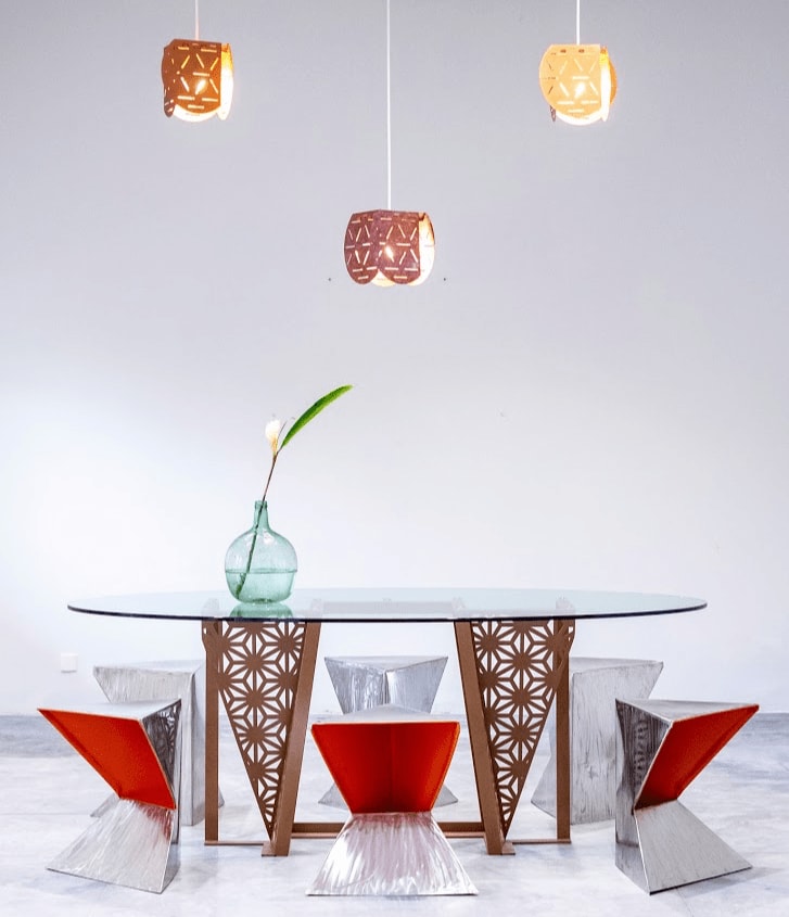 Olu Amoda, Akaba Parasa (Silver stool inspired by Nok sculpture), 2019