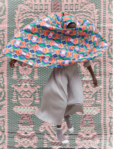 Medina Dugger, Flowers and Dots from the series ENSHROUD, 2018