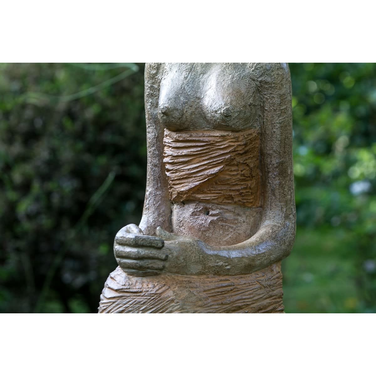 The three bronze Eves big giraffe girl sculpture for garden animal sculpture bronze art sophie Verger Art Yi gallery Brussels art gallery