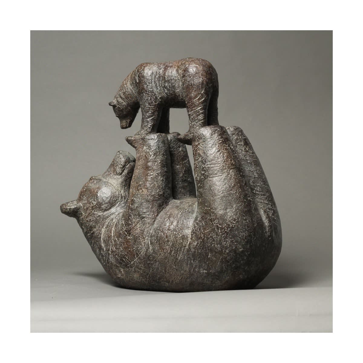 Grande version d'apprentissage 2 sculpture d'ours en bronze contemporain animal mignon et adorable bébé ours et mère sophie verger