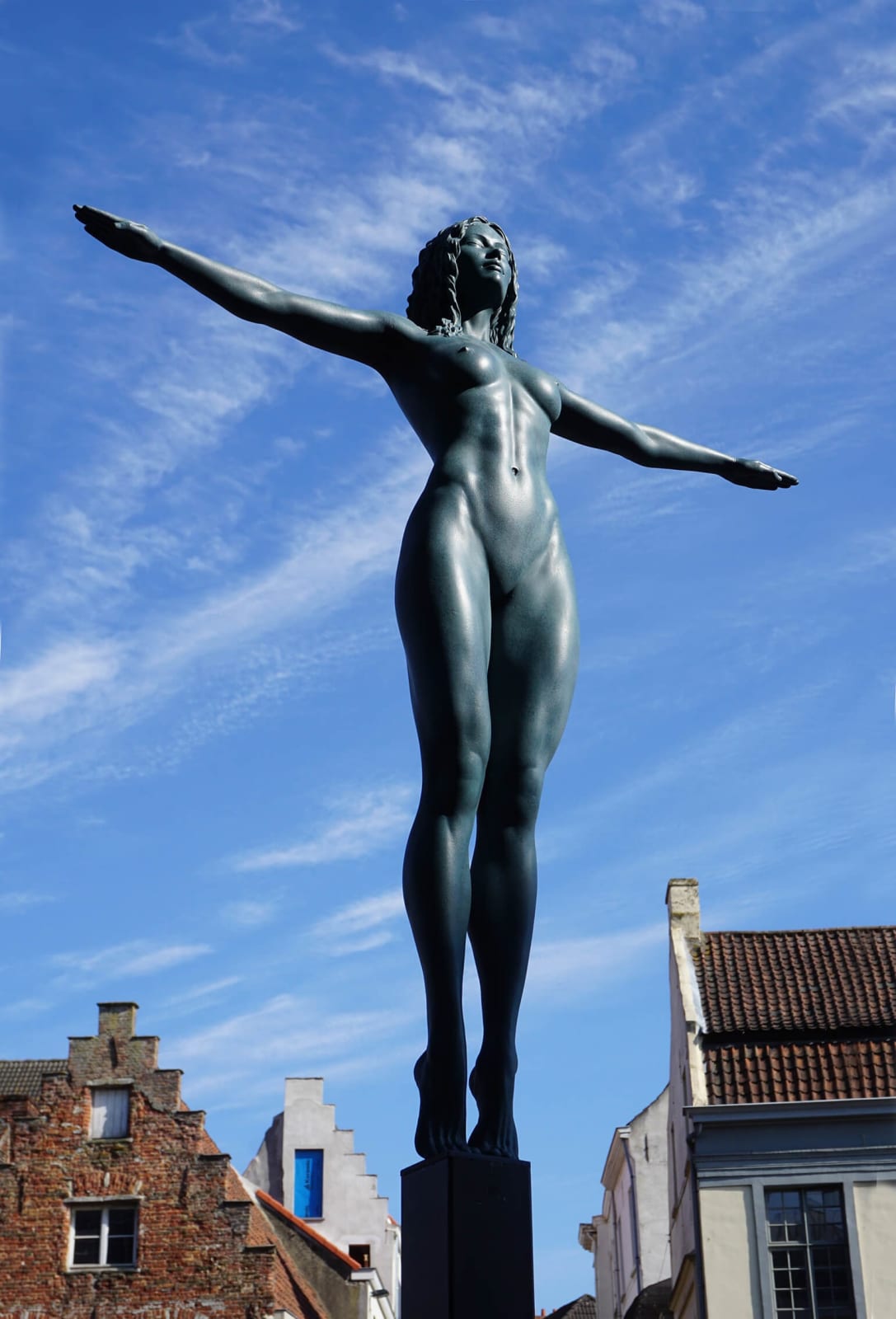Vorher-Nachher-Skulptur Marc de Corte Paarskulptur Tanzskulptur Frauenskulptur Nackte Menschenskulptur Gartenskulptur Bronzeskulptur Zeitgenössische Skulptur Art Yi Galerie Brüsseler Kunstgalerie