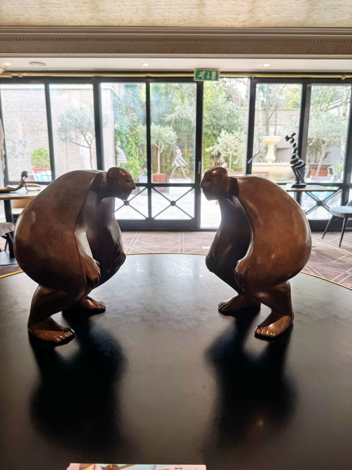 Isabel Miramontes, Dialogue de Sourds / Dialogue of the Deaf, 2016