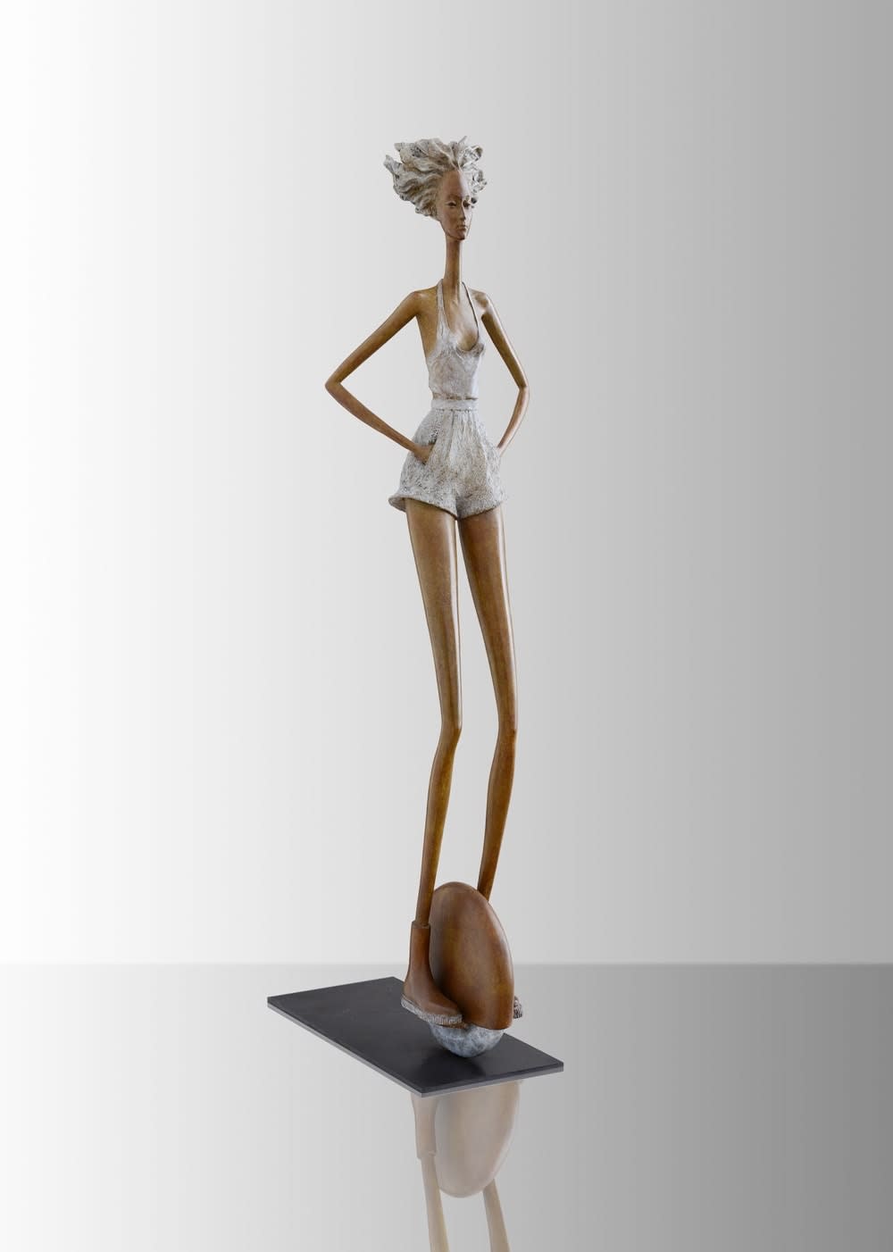 urban freedom hedwige leroux a beautiful and fine contemporary city girl bronze sculpture walking on street
