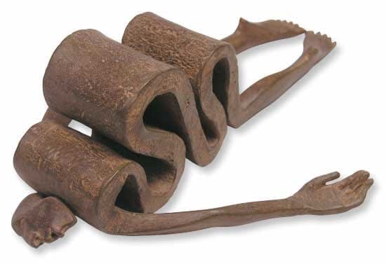 Isabel Miramontes Contemporary Bronze Sculpture Abstracte kunst wast een liggende vrouwensculptuur uit