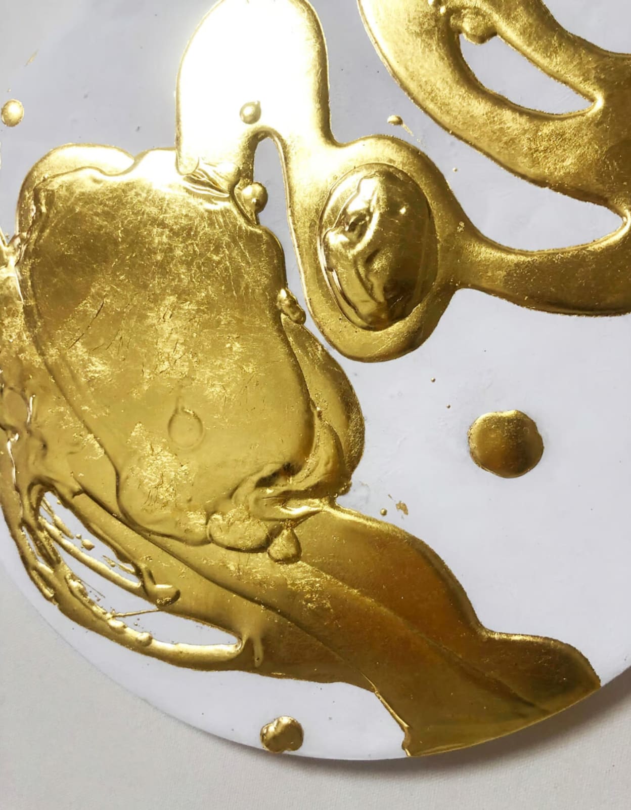 verbundene unbekannte Kraft Harzkunst Blattgold japanische Kunst abstrakte Malerei abstrakte Kunst Mischtechnik Art Yi-Galerie Brüsseler Kunstgalerie