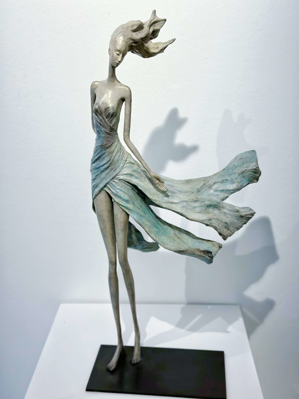 feeling hedwige leroux a beautiful and fine contemporary woman bronze sculpture dancing in her dress art yi brussels art gallery