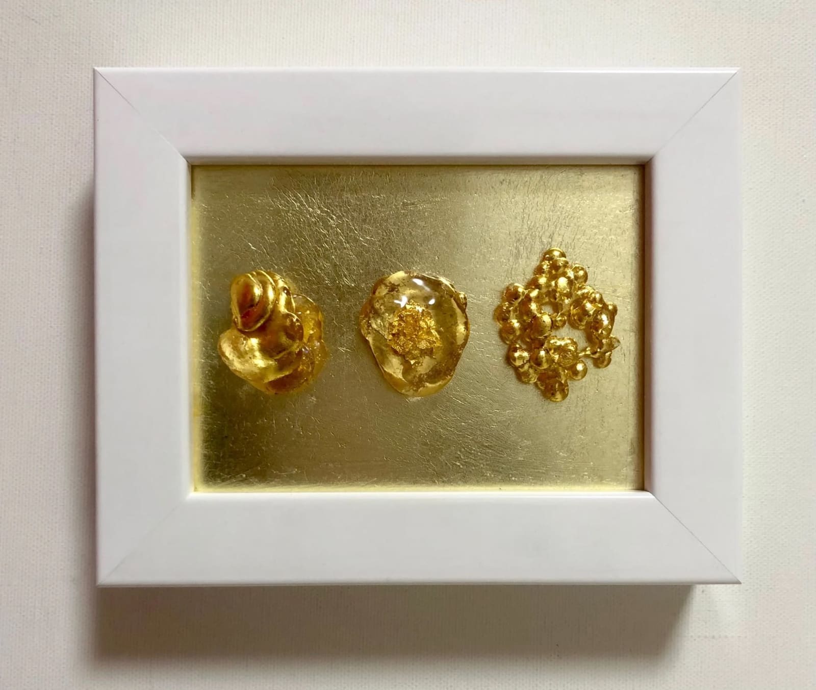 sortierte unbekannte Samen 5 unbekannte Kraft Harzkunst Blattgold japanische Kunst abstrakte Malerei abstrakte Kunst Mischtechnik Art Yi-Galerie Brüsseler Kunstgalerie
