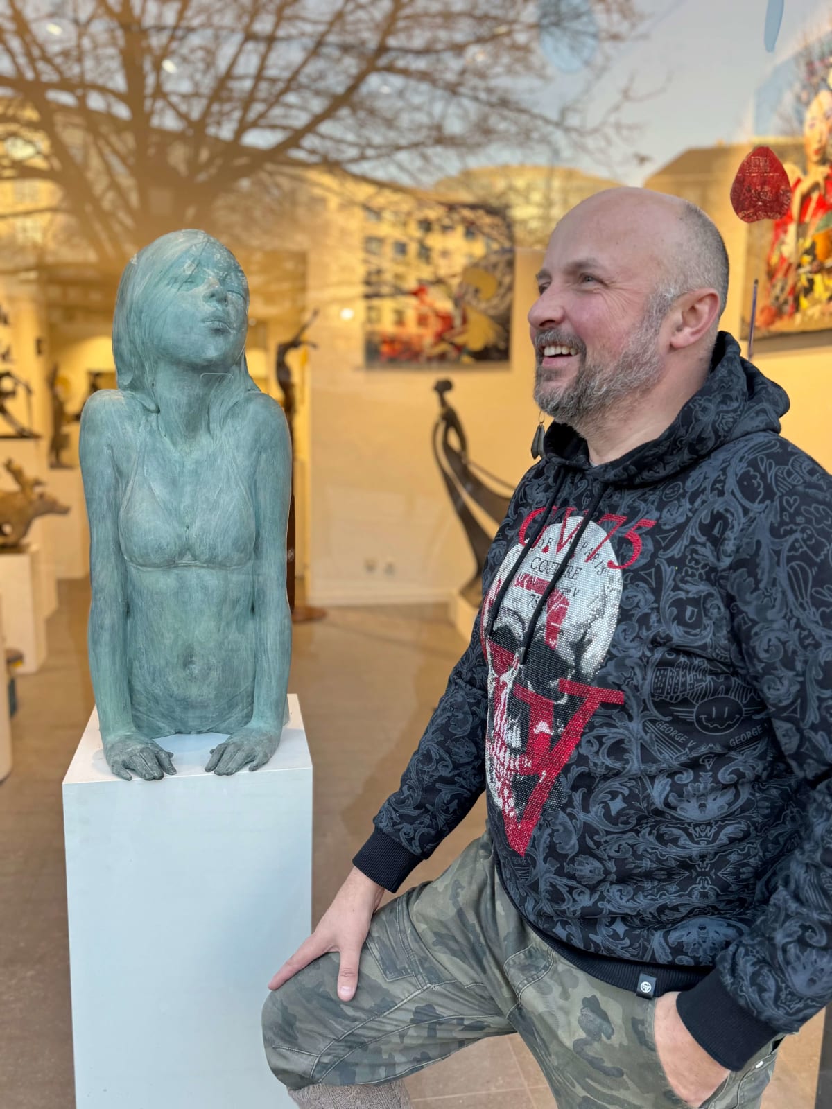 The way i grow Marc de Corte swimming woman sculpture swim sculpture swim girl sculpture sculpture garden sculpture bronze sculpture contemporary sculpture Art Yi gallery Brussels art gallery