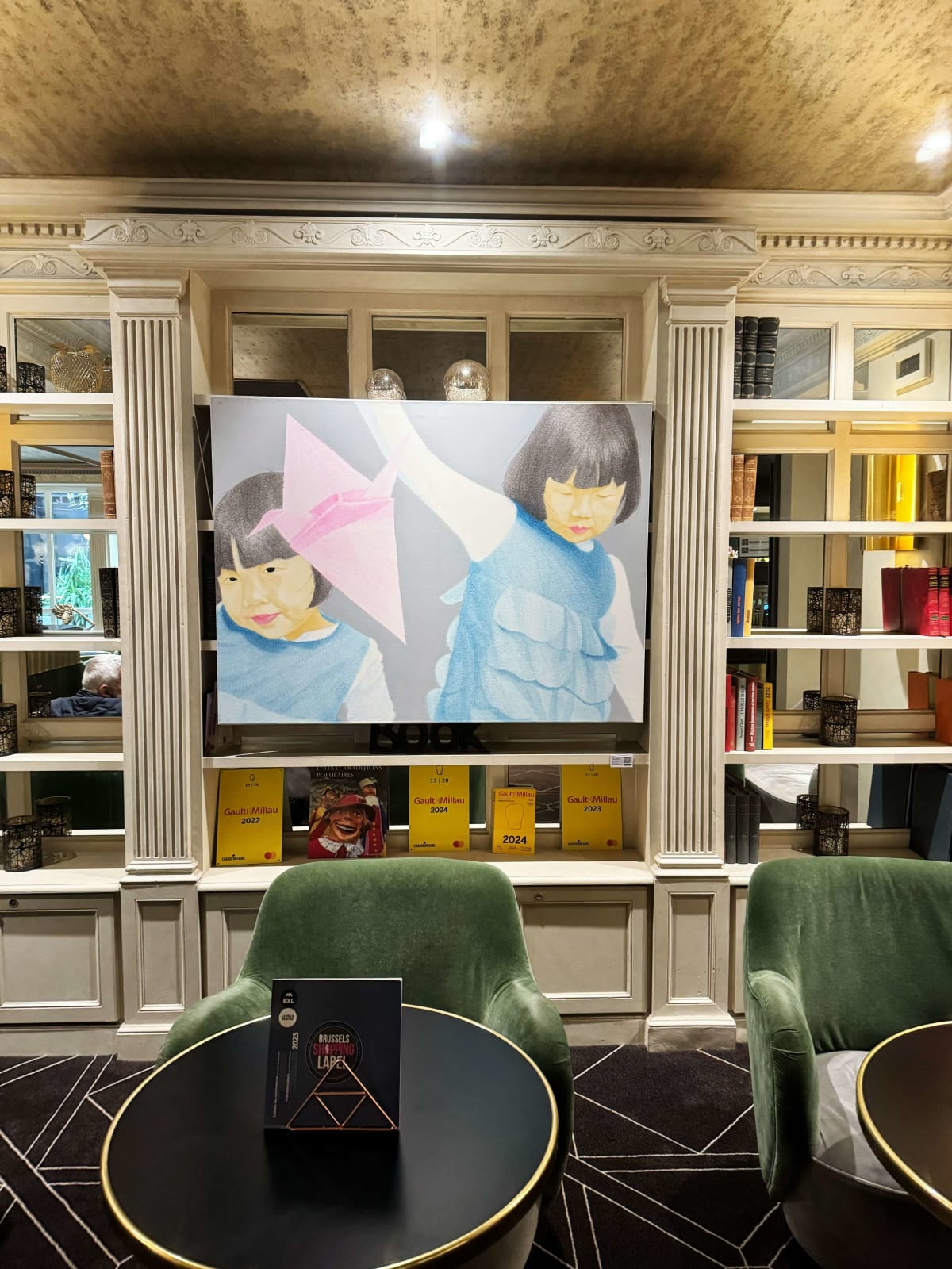 Han Feng chinese girl oil painting cute asian girl painting art interior design at hotel Barsey by Warwick Art Yi gallery Brussels art gallery