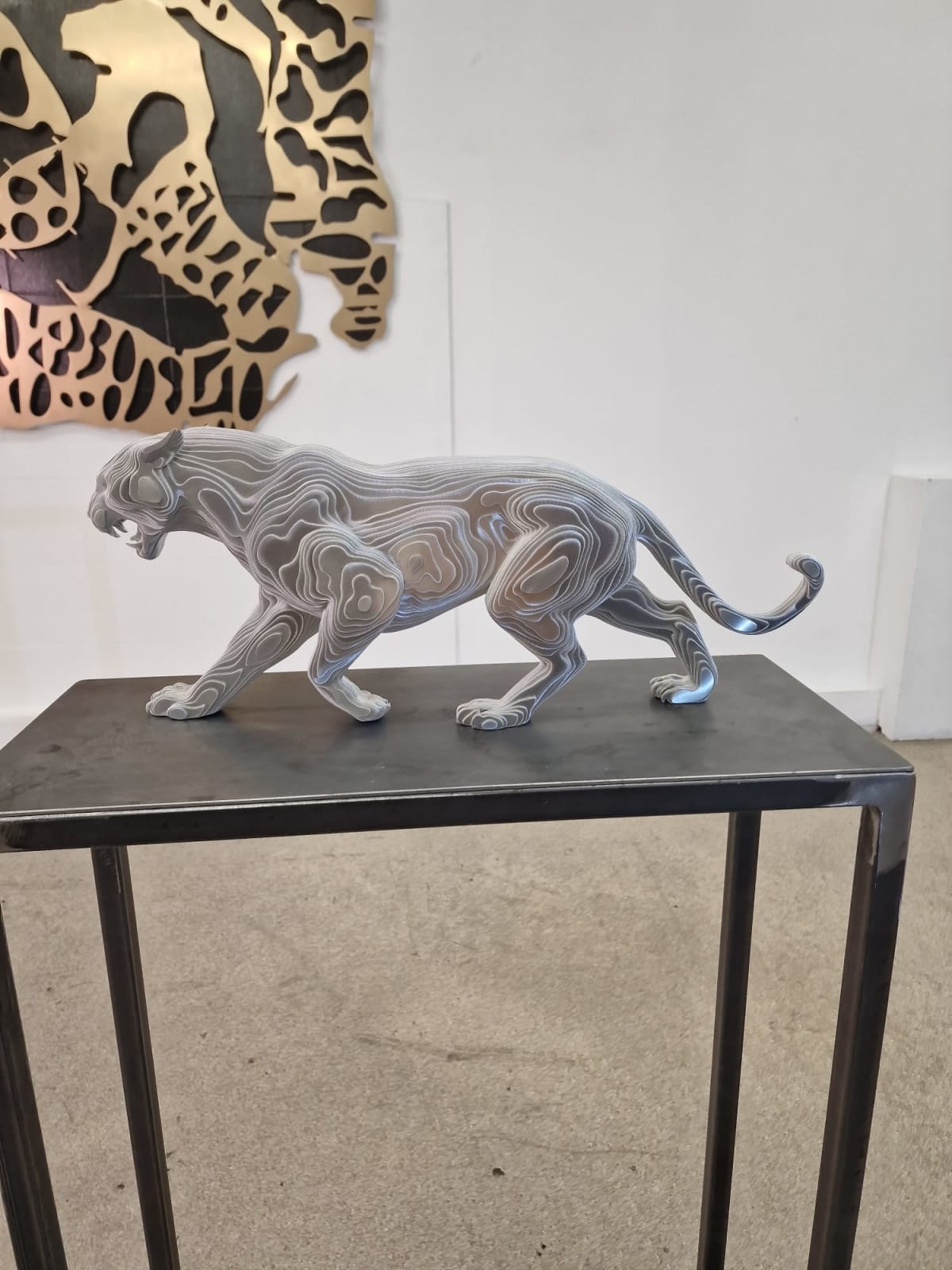Pumaa leopard sculpture Jean Paul Kala contemporary animal sculpture Art Yi gallery Brussels art gallery