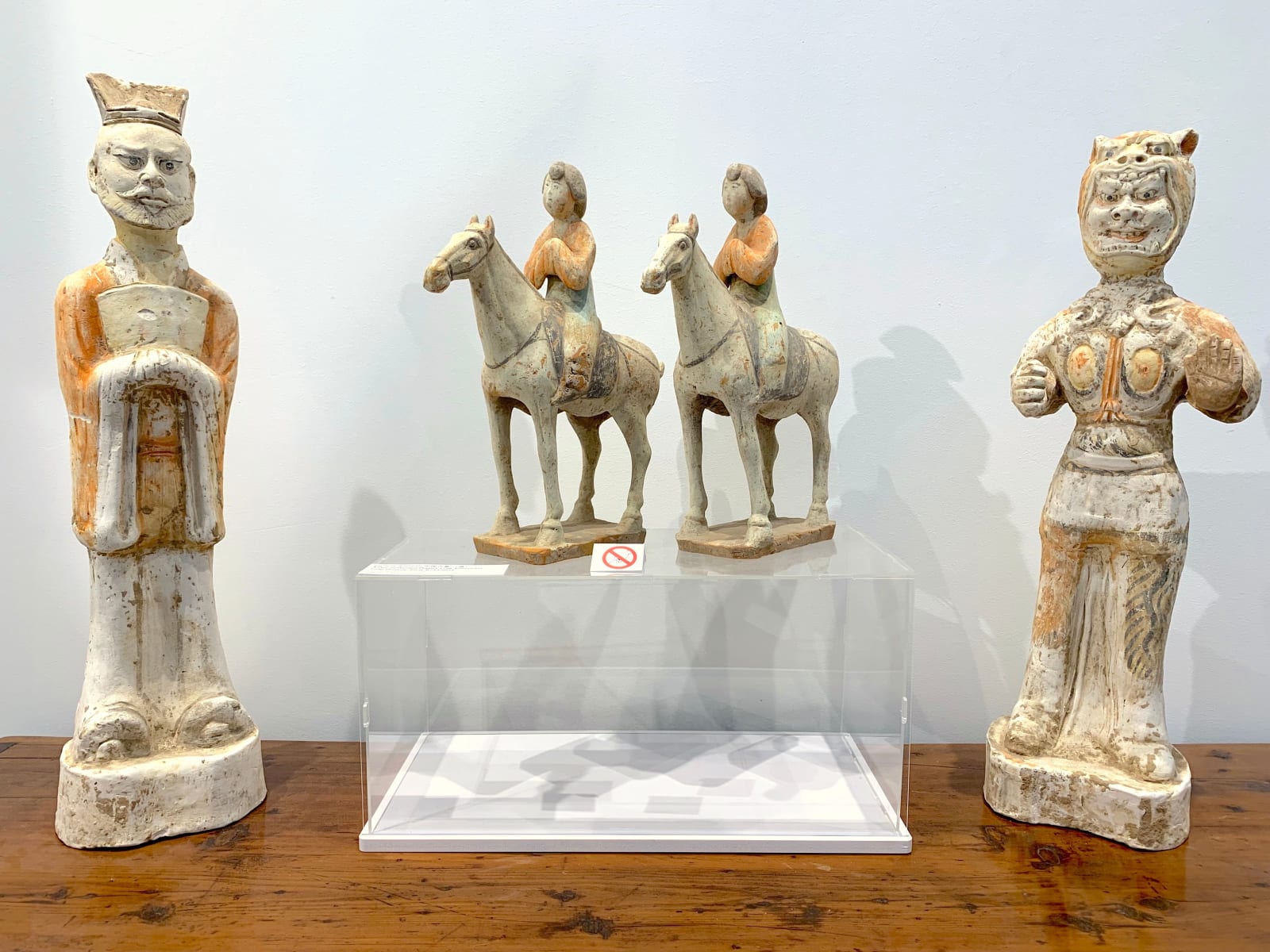 A Chinese Pottery antique Figurine of Tang Dignitary art yi Brussels art gallery fat ladies on horse pottery antiques