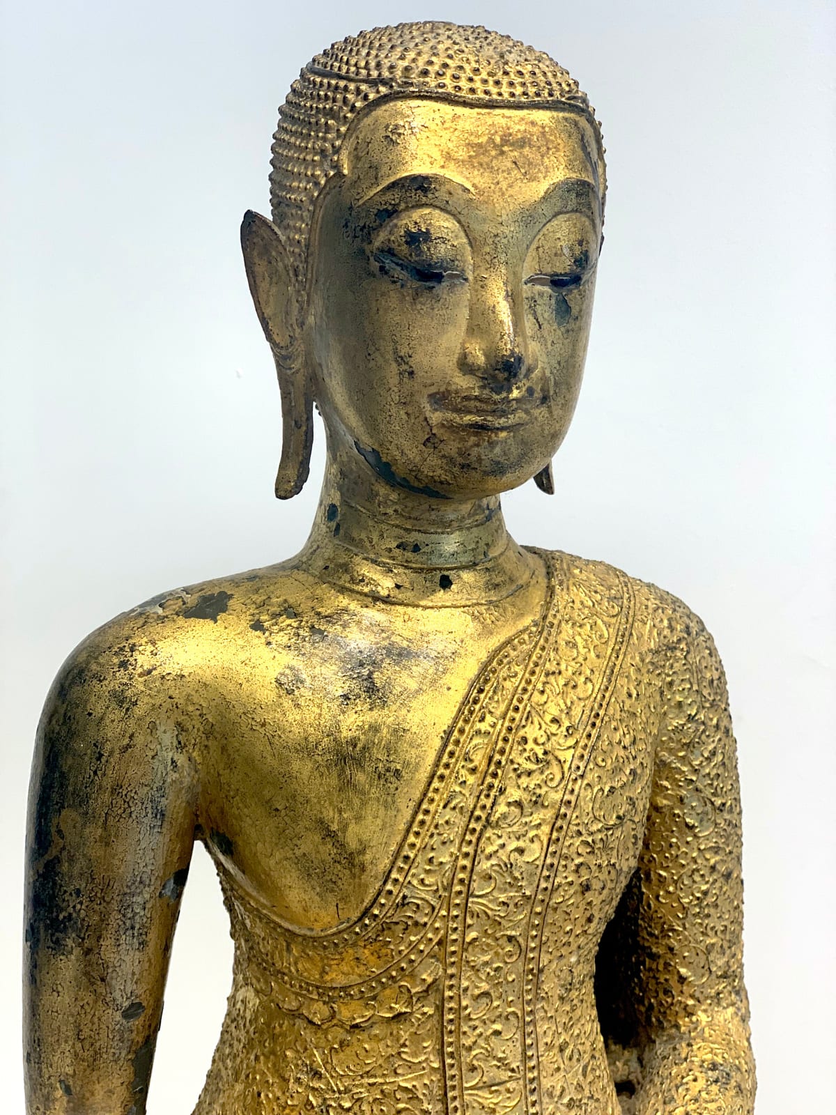Bangkok statue de Bouddha Ratanakosin Thaïlande bouddha asiatique antiquea bouddha doré bouddha bronze art yi galerie d'art de bruxelles