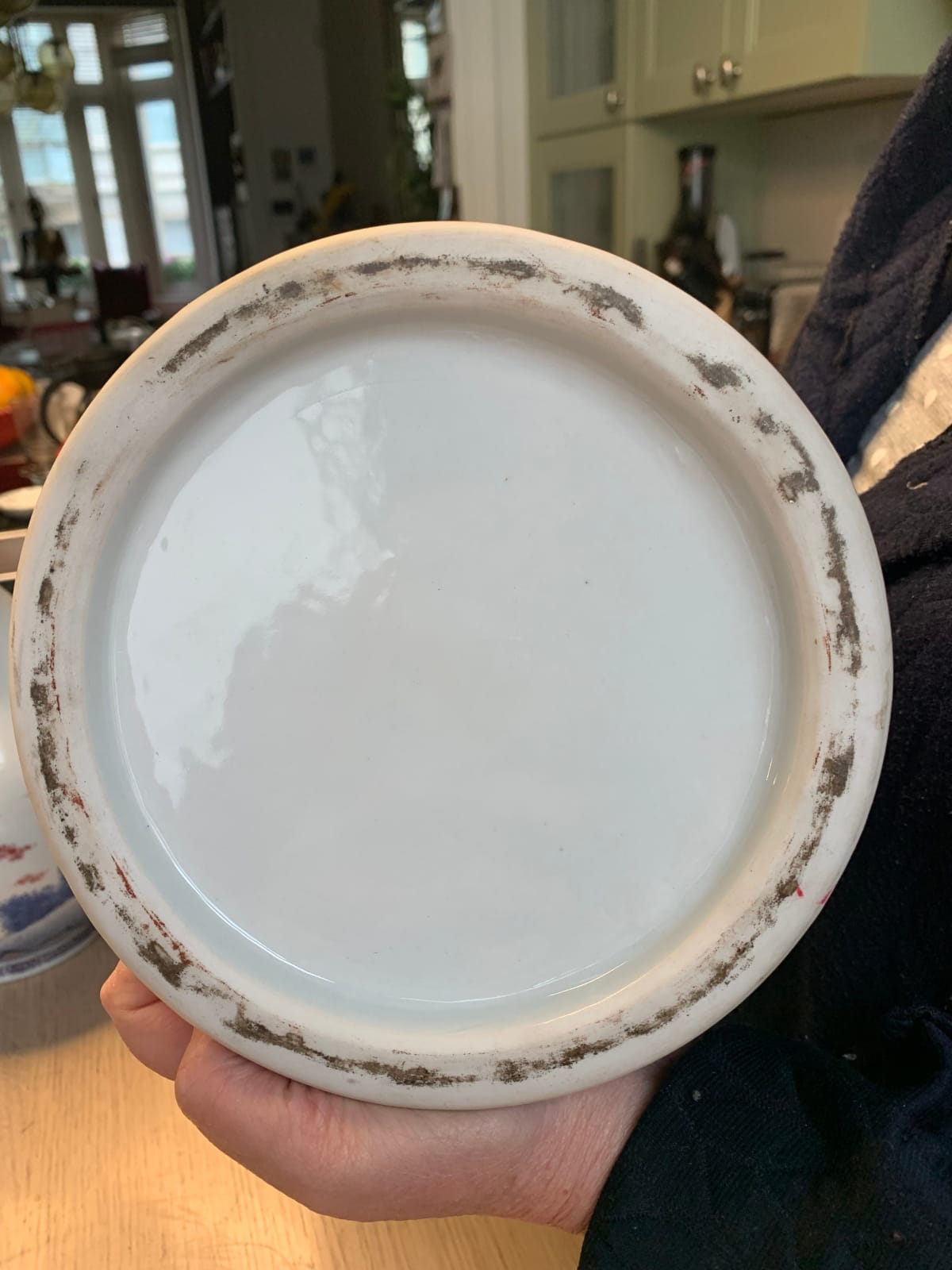 Tsai hsiao-fang Ox Blood Langyao Red Glazed Porcelain Meiping Vase contemporary ceramic art asian ceramic art asian porcelain art red ceramic vase red porcelaine vase art collection Art Yi gallery Brussels art gallery